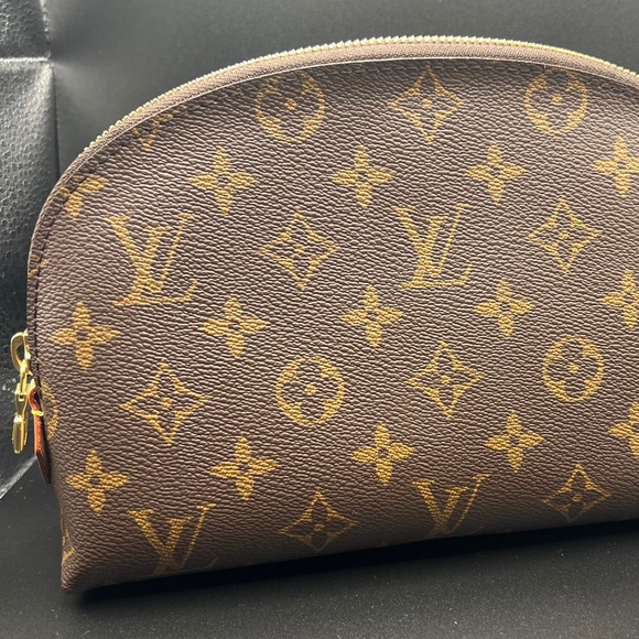LOUIS VUITTON Cosmetic Pouch GM (LV Discontinued!) NEW - Picture 2 of 13